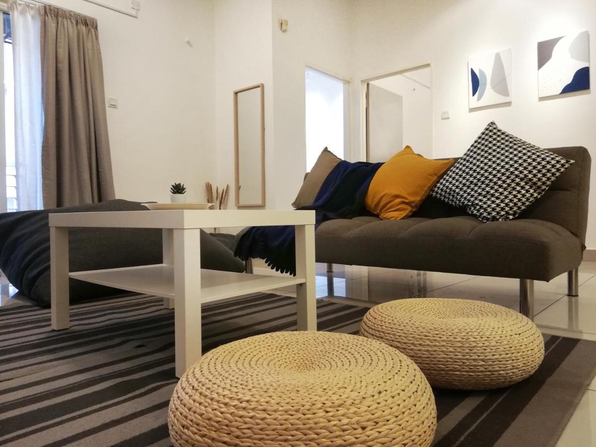 Subang City Residence, 8-9 Pax With Balcony, Walking Distance To Summit, 5Min To Sunway Subang Jaya Exteriör bild